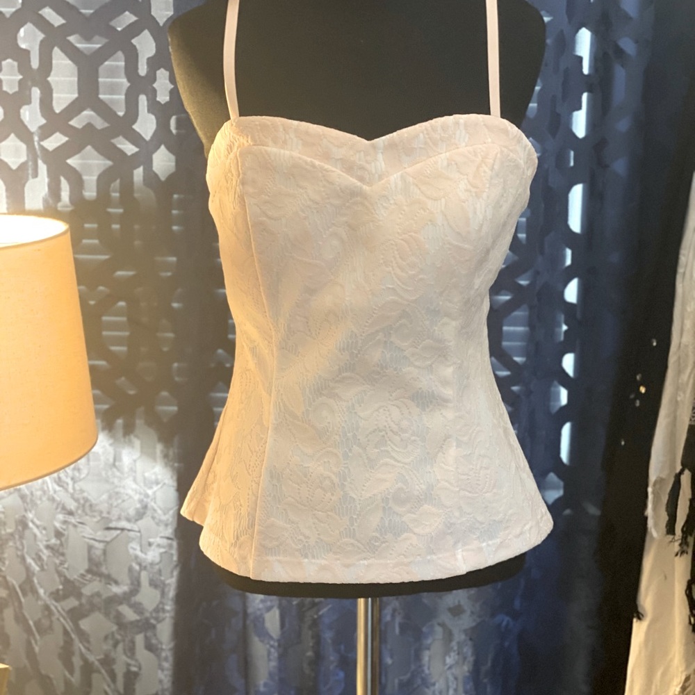 Bustier from Cache